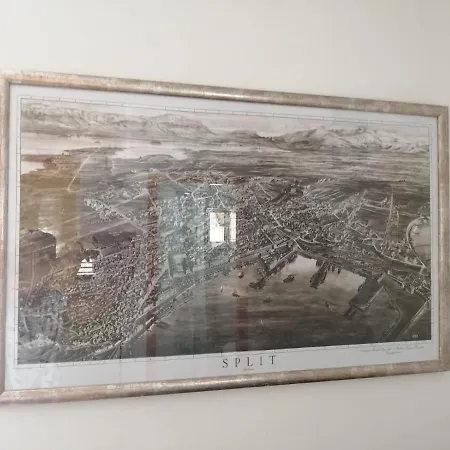 Viking - In The Old Town Of Apartamento Split